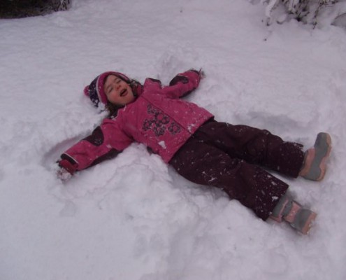 snow angels can kill your clutter
